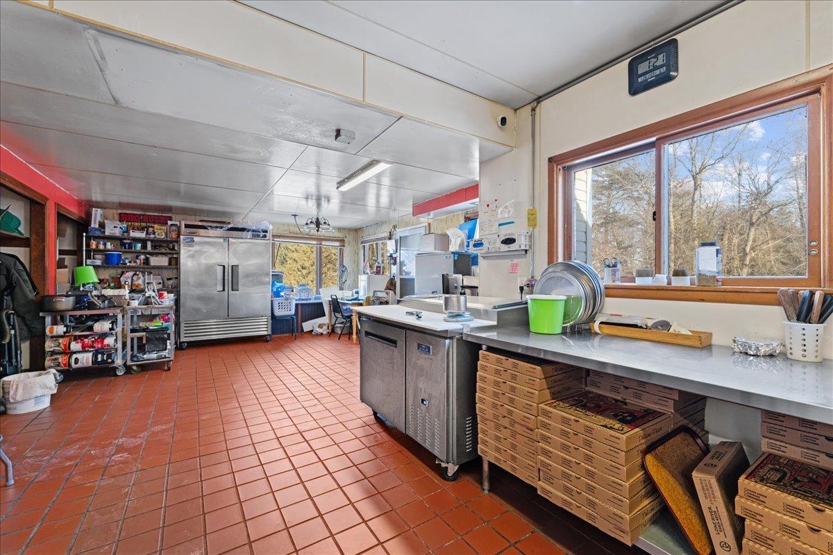 N4494 Highway 42 Kewaunee, WI 54216 - Photo 11 of 23