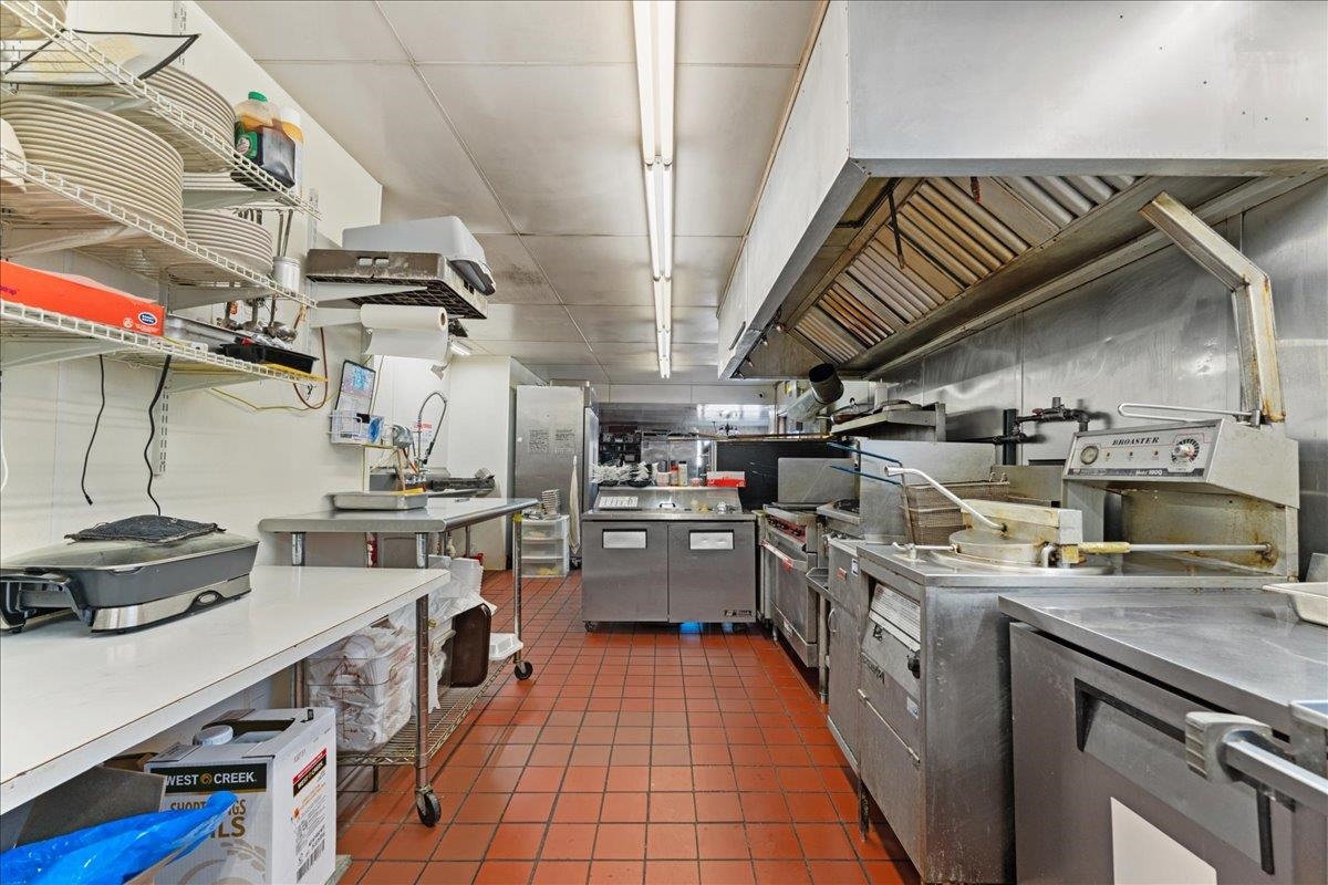 N4494 Highway 42 Kewaunee, WI 54216 - Photo 9 of 23