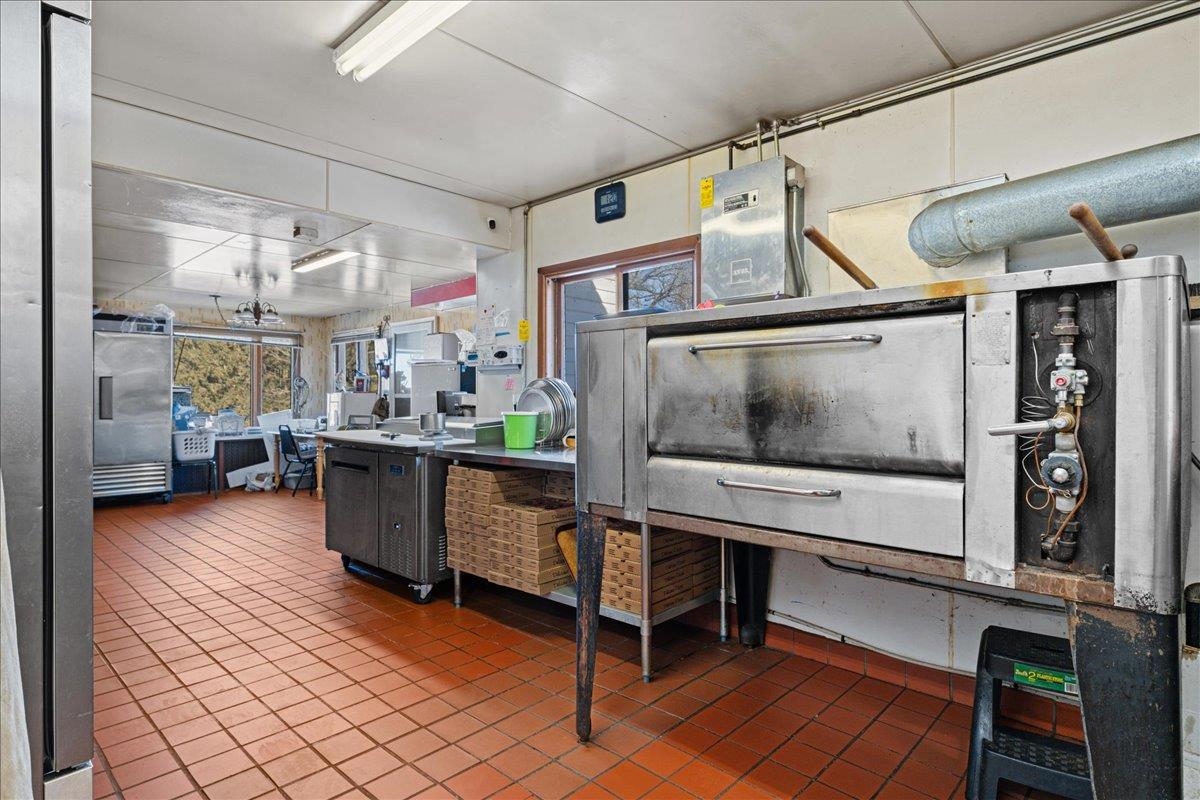 N4494 Highway 42 Kewaunee, WI 54216 - Photo 10 of 23