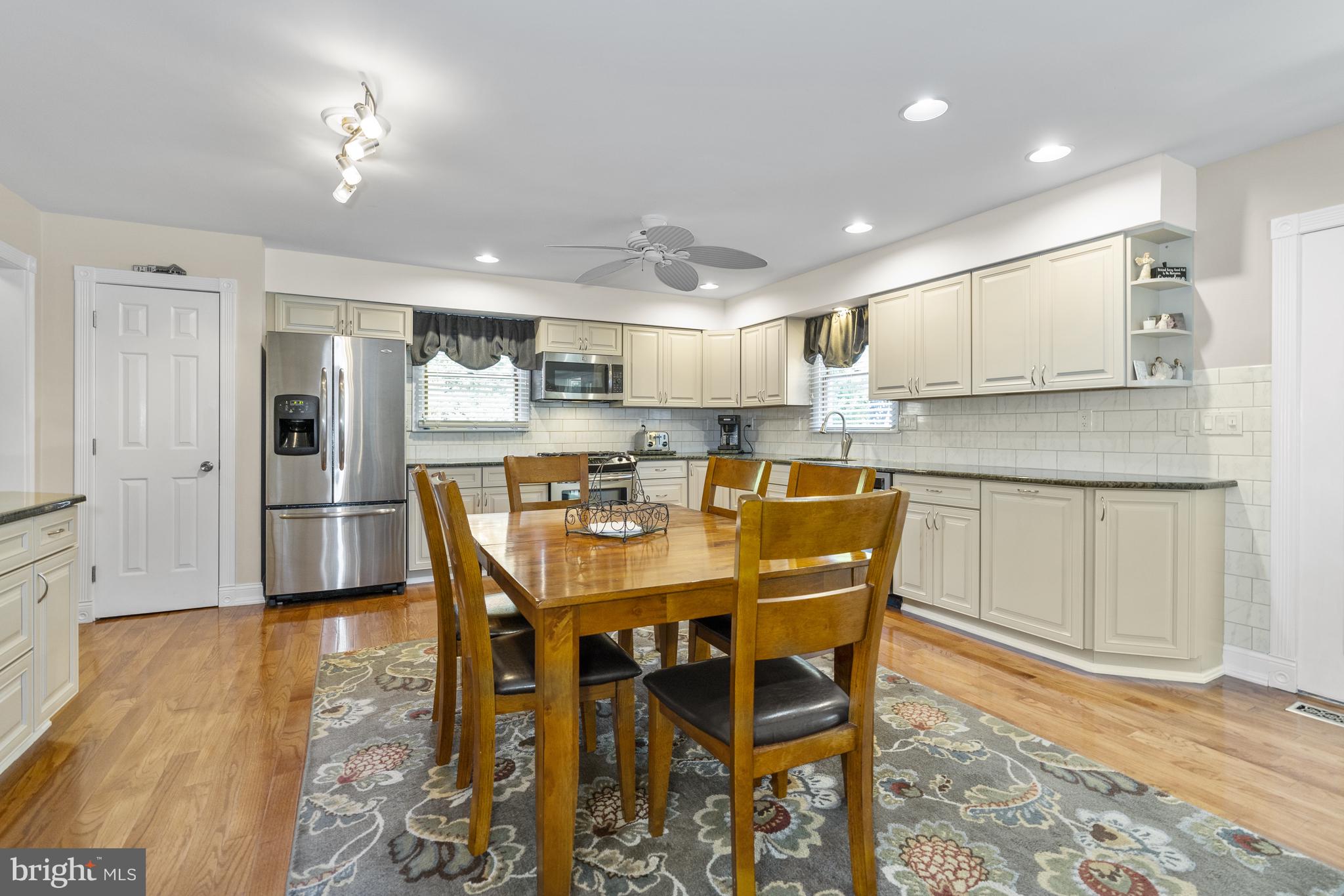 2713 Duncan Road Wilmington, DE 19808 - Photo 8 of 36 Dining Area