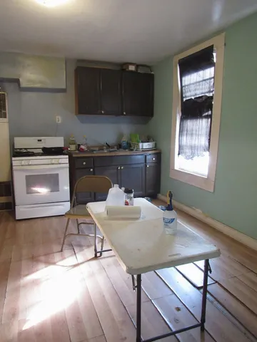 $270,000 | 5045 South Hoyne Avenue, Chicago, IL 60609