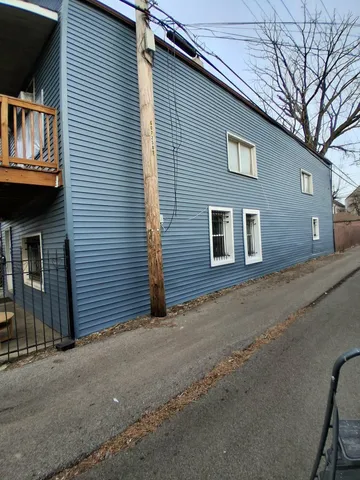 $270,000 | 5045 South Hoyne Avenue, Chicago, IL 60609