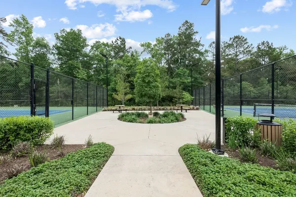 $395,000 | 313 Serenata Woods Trail, Conroe, TX 77318