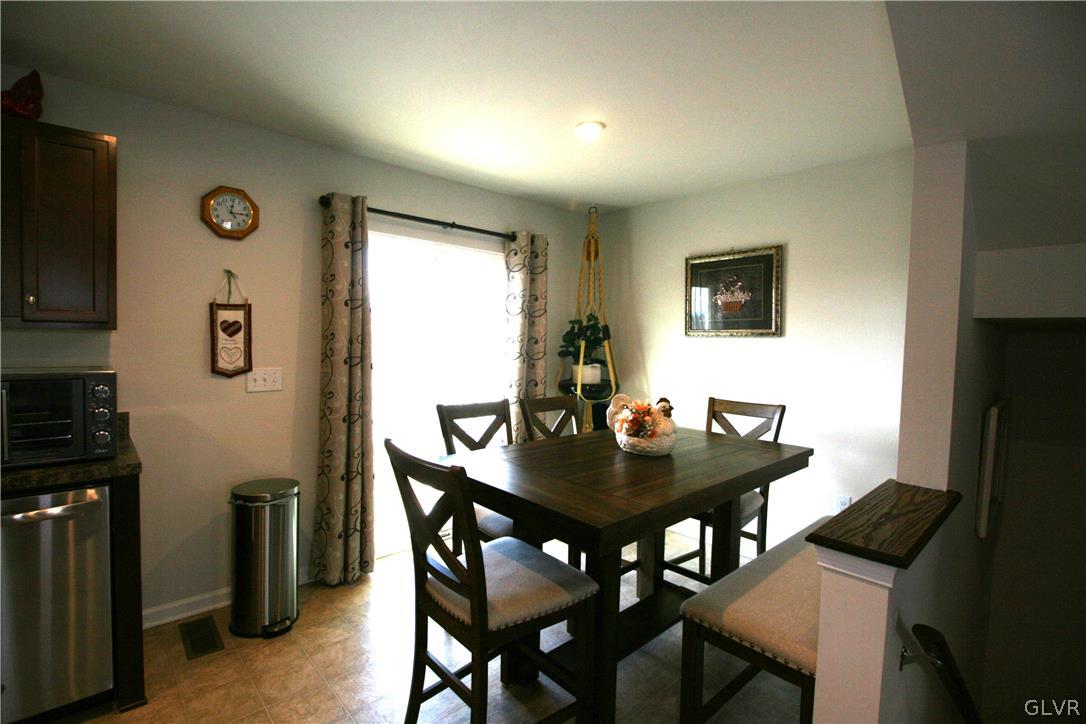 2036 Alex Road Easton, PA 18040 - Photo 10 of 38 Dining Area