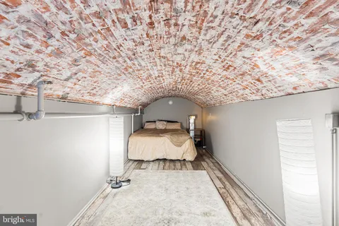 $599,000 | 105 South 12th Street, Unit 302, Philadelphia, PA 19107