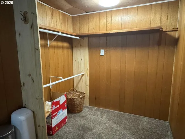 a view of room with workspace