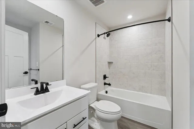 $4,200 | 14032 Sunrise Valley Drive, Herndon, VA 20171