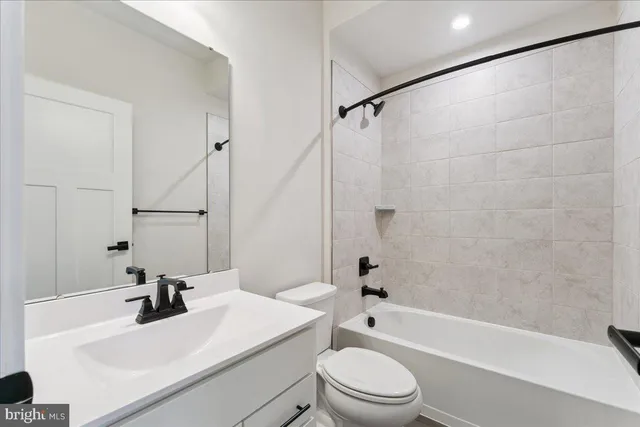 $4,200 | 14032 Sunrise Valley Drive, Herndon, VA 20171