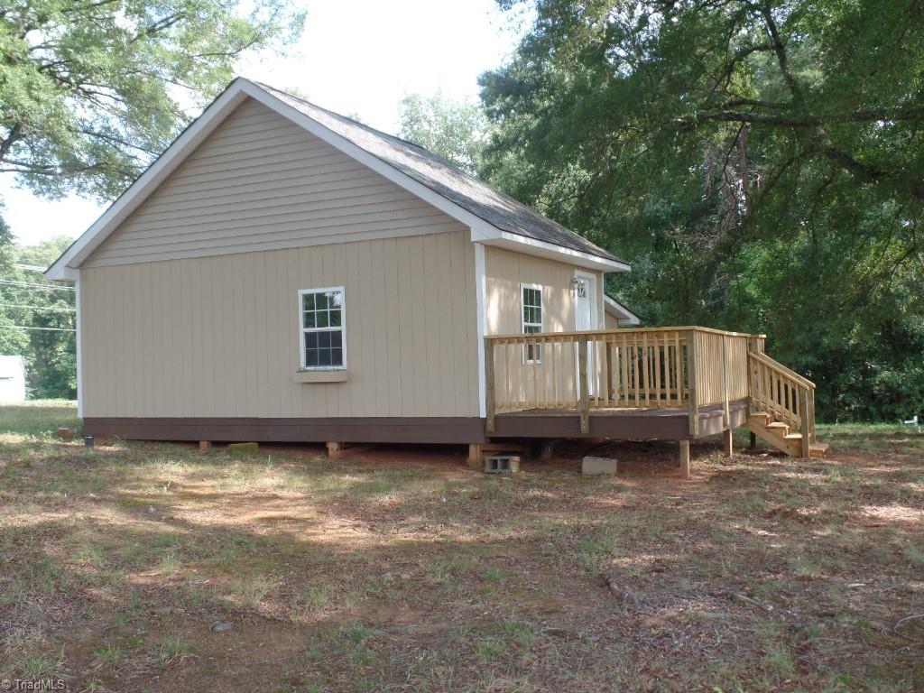 1939 Bloomtown Road East Bend, NC 27018 - Photo 25 of 26 Side view of playhouse and storage building.