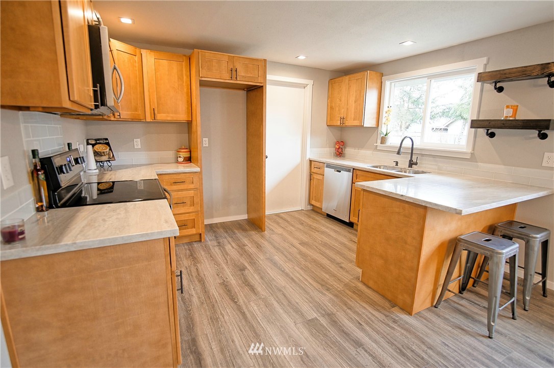 8619 Riverside Road East Sumner, WA 98390 - Photo 6 of 14