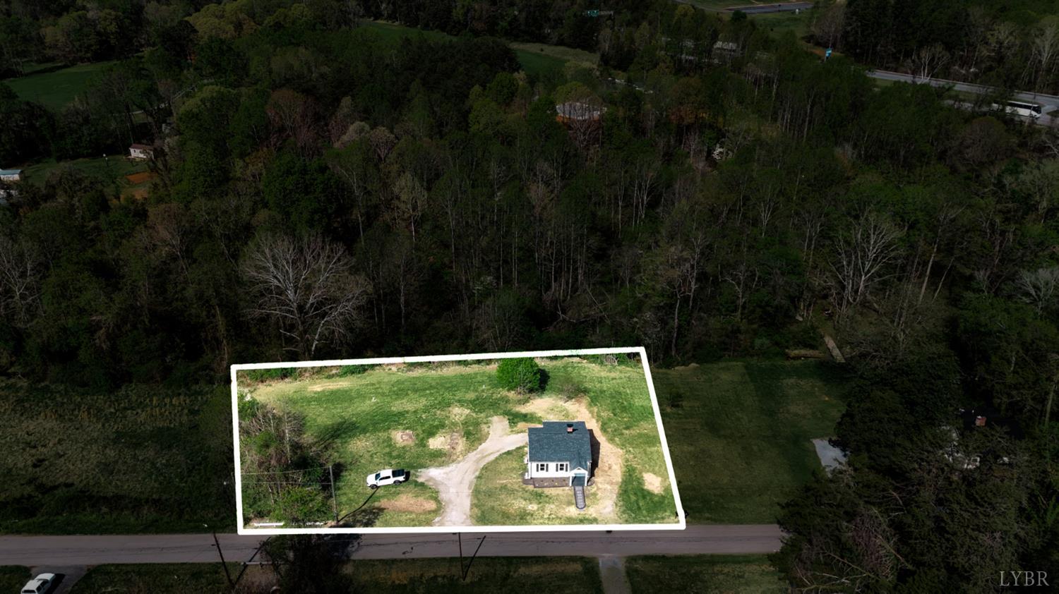 1410 Lynch Road Altavista, VA 24517 - Photo 3 of 34 a view of small swimming pool