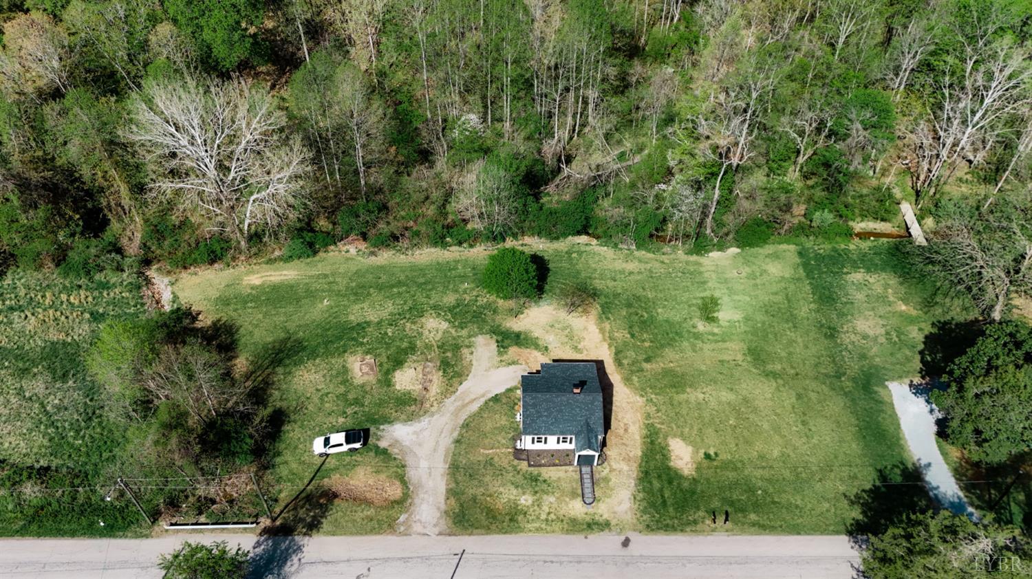1410 Lynch Road Altavista, VA 24517 - Photo 33 of 34 a aerial view of a house with a yard