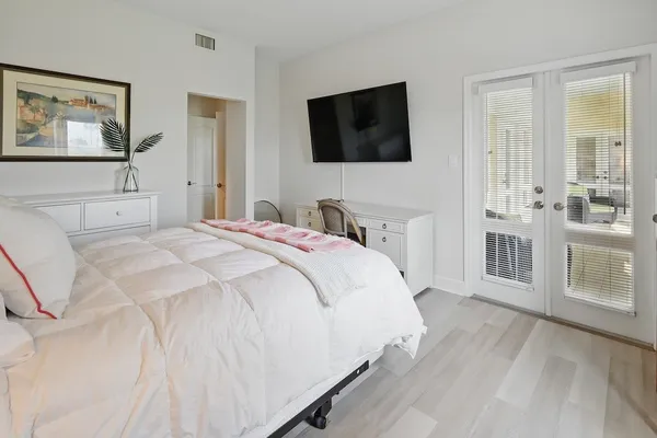 $3,000 | 5035 Harmony Circle, Unit 102, Vero Beach, FL 32967