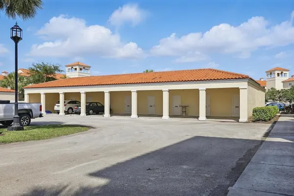 $3,000 | 5035 Harmony Circle, Unit 102, Vero Beach, FL 32967