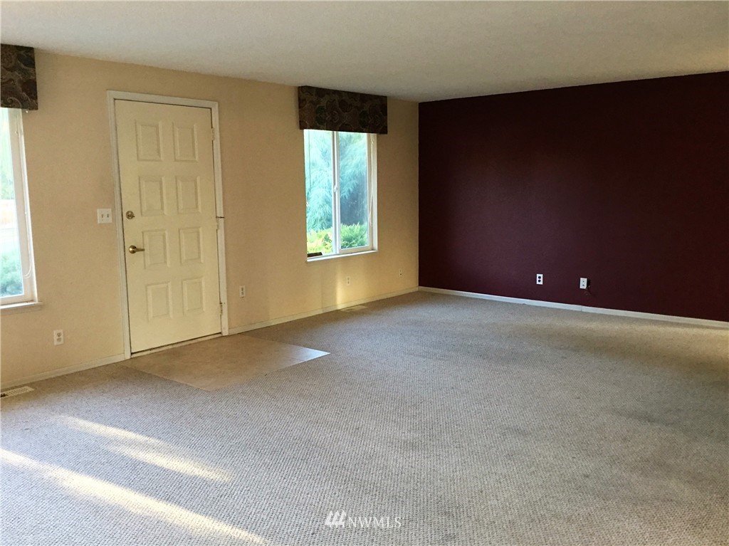 4118 Southeast 1st Place Renton, WA 98059 - Photo 14 of 15