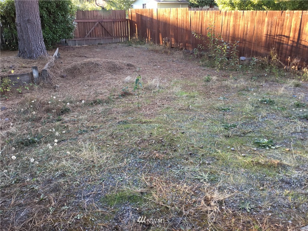4118 Southeast 1st Place Renton, WA 98059 - Photo 9 of 15