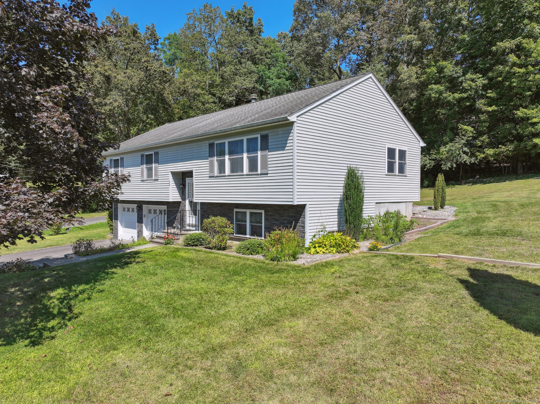 35 Crofut Road Naugatuck, CT 06770 - Photo 1 of 1
