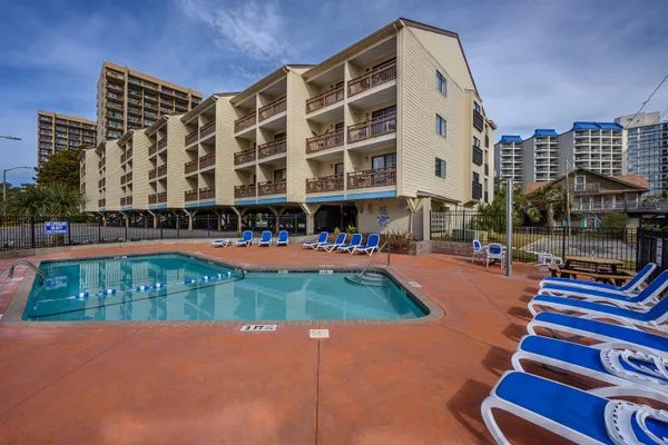 $279,900 | 202 75th Avenue North, Unit 5604/5605, Myrtle Beach, SC 29572