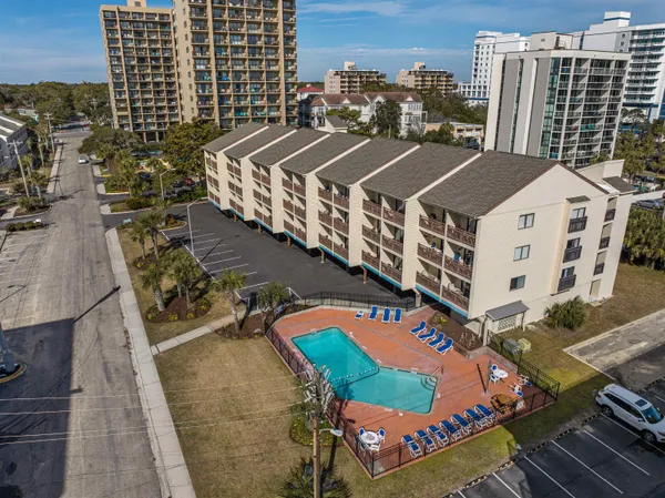 $279,900 | 202 75th Avenue North, Unit 5604/5605, Myrtle Beach, SC 29572