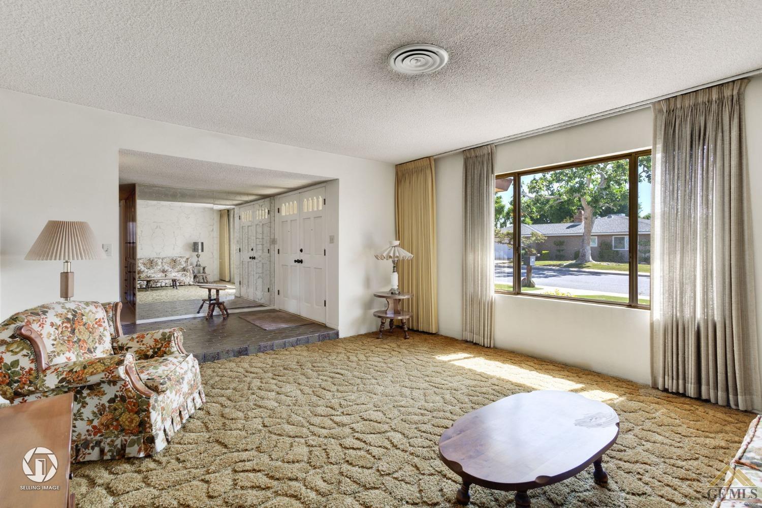 Undisclosed Address Bakersfield, CA 93308 - Photo 12 of 45 a view of a livingroom with furniture