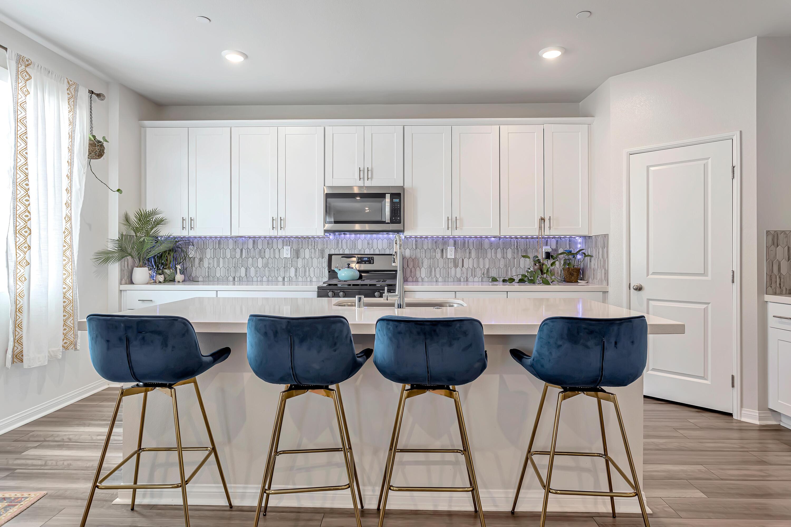 15617 Raptor Road Moreno Valley, CA 92551 - Photo 8 of 31 F8_15617RaptorRoad_015