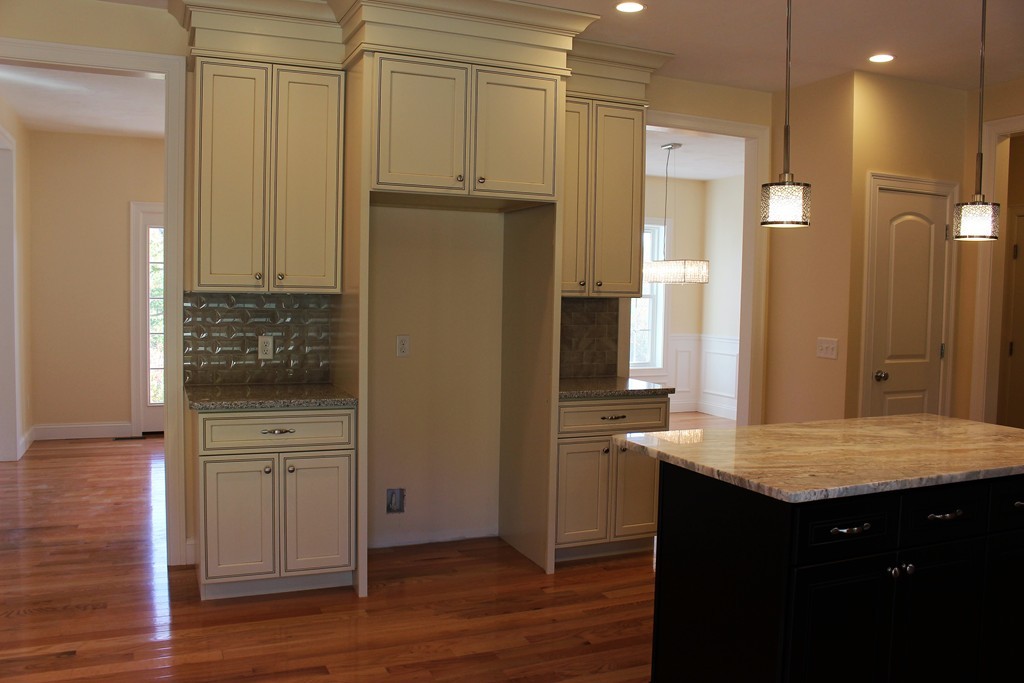 77 Field Pond Road Milford, MA 01757 - Photo 7 of 30 Gallery Image 7