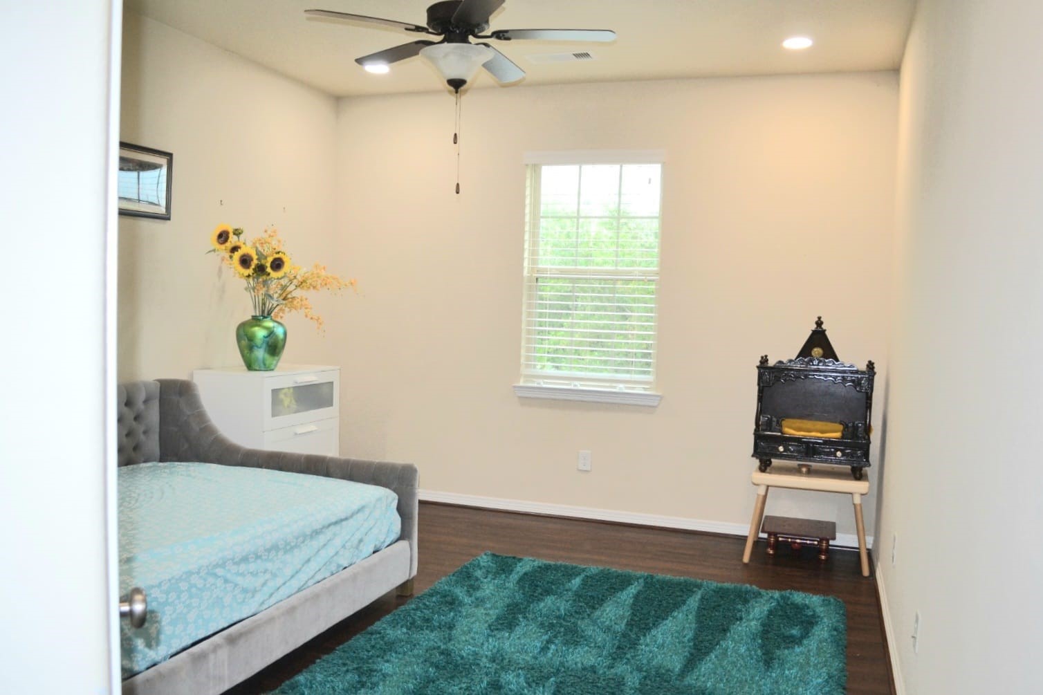 5206 Jacob Ridge Court Sugar Land, TX 77479 - Photo 35 of 42 a bedroom with a bed and a window