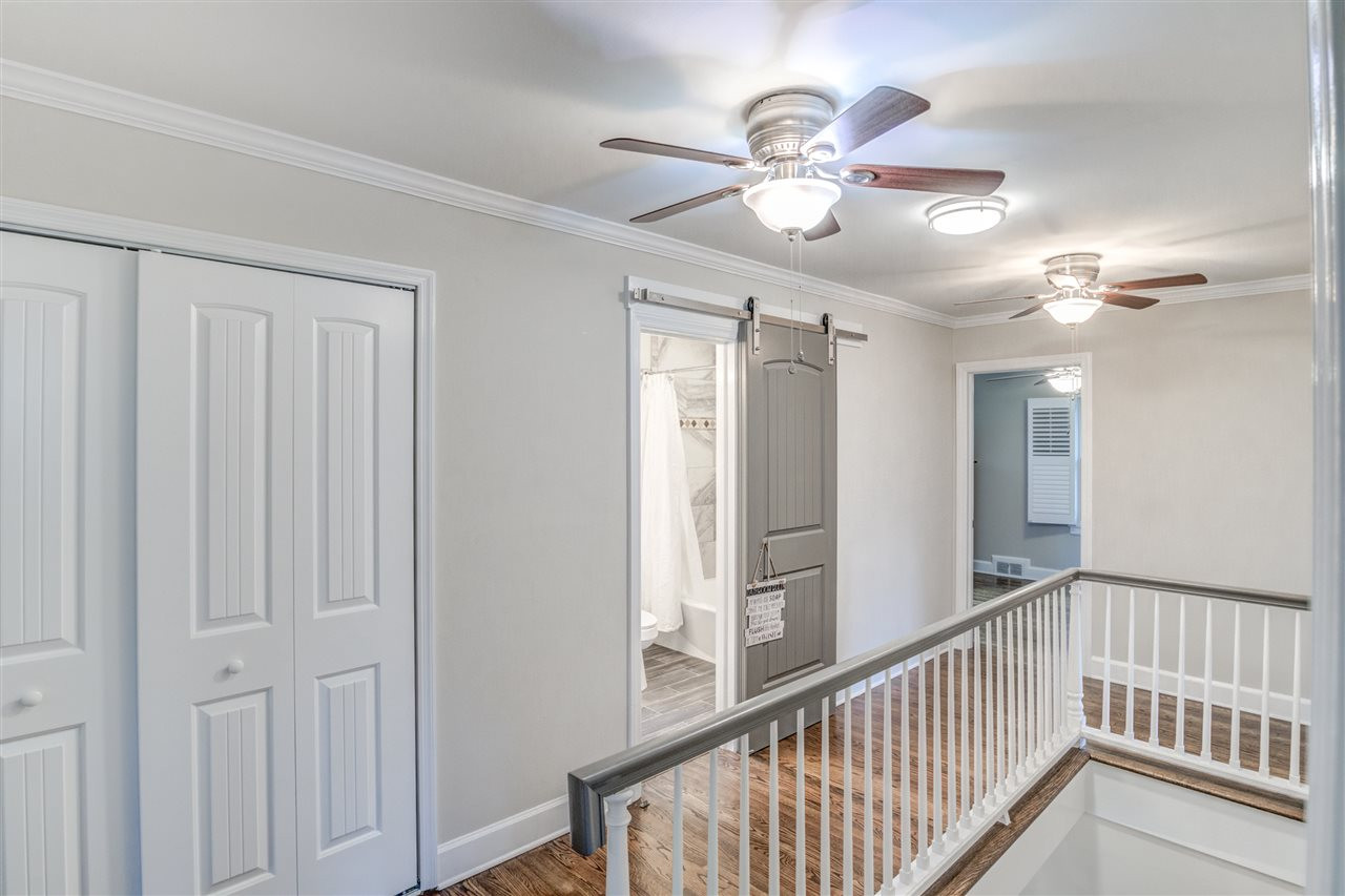 2624 Wade Avenue Raleigh, NC 27607 - Photo 27 of 30 Upstairs hall