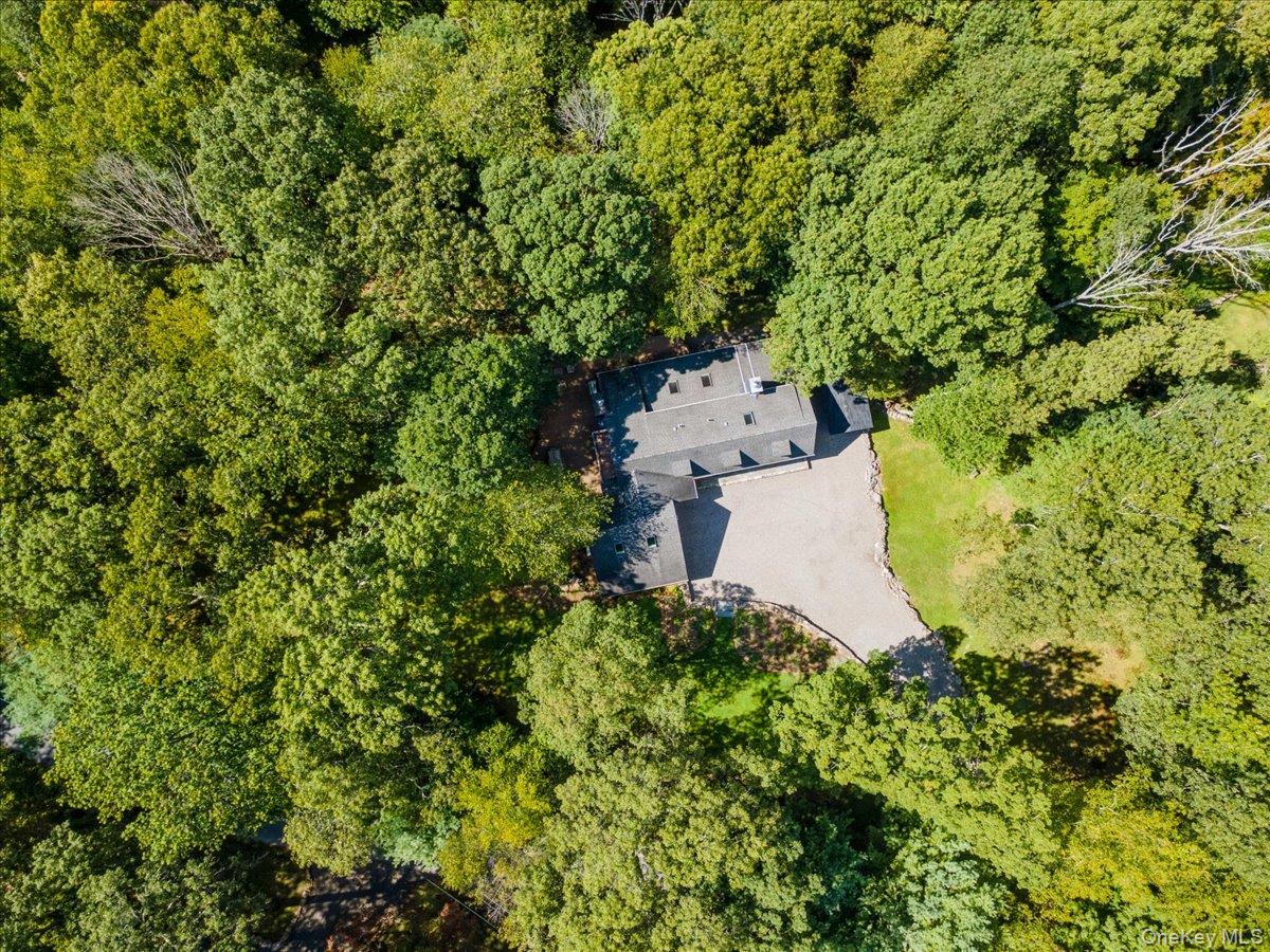 46 Ridgefield Avenue South Salem, NY 10590 - Photo 34 of 38 an aerial view of a house with a yard and garden
