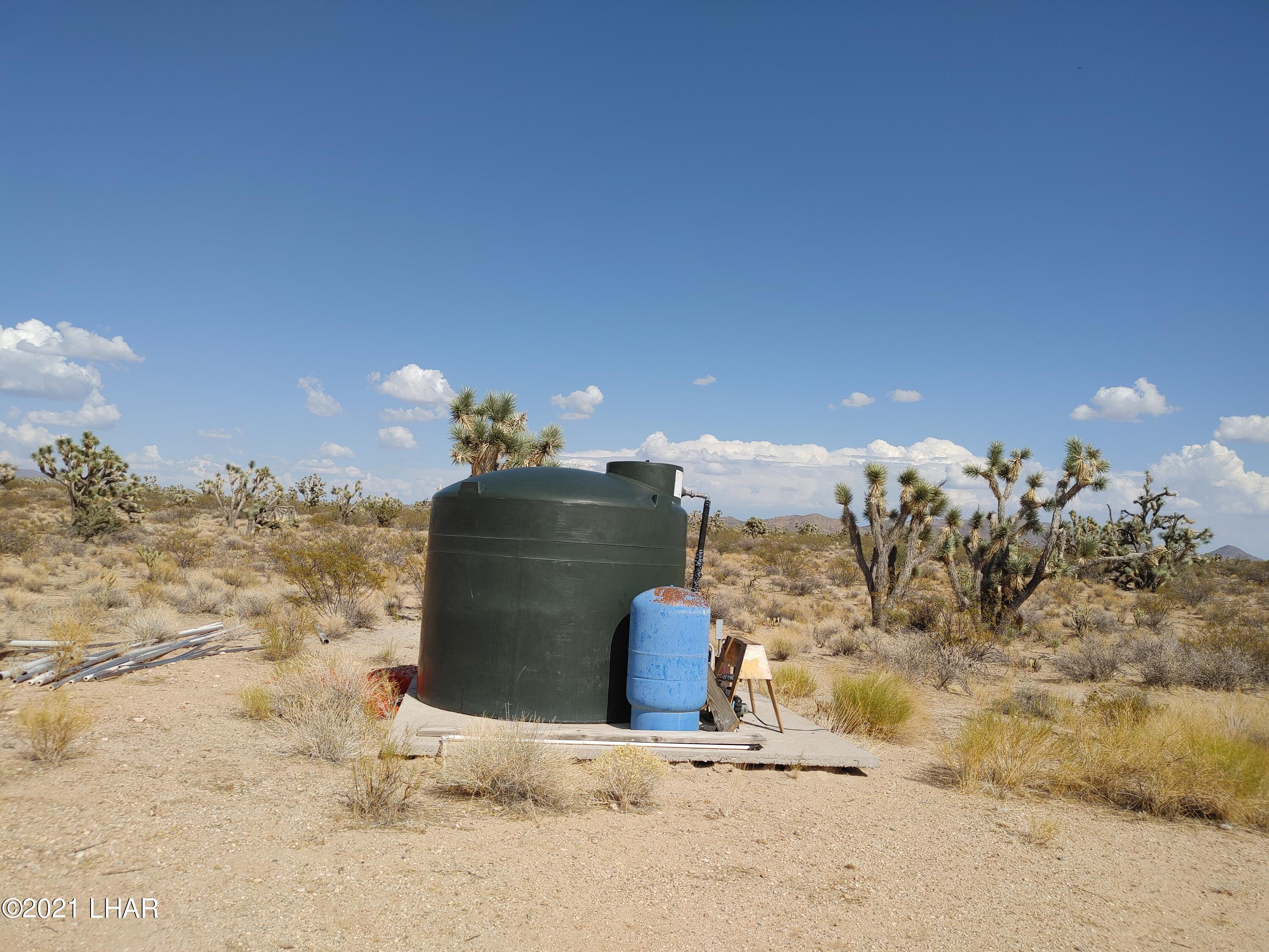 2076 South Cheyenne (30acres Well/septic) Road Yucca, AZ 86438 - Photo 5 of 26 480' Well depth, 360' water level 5-7 GPM