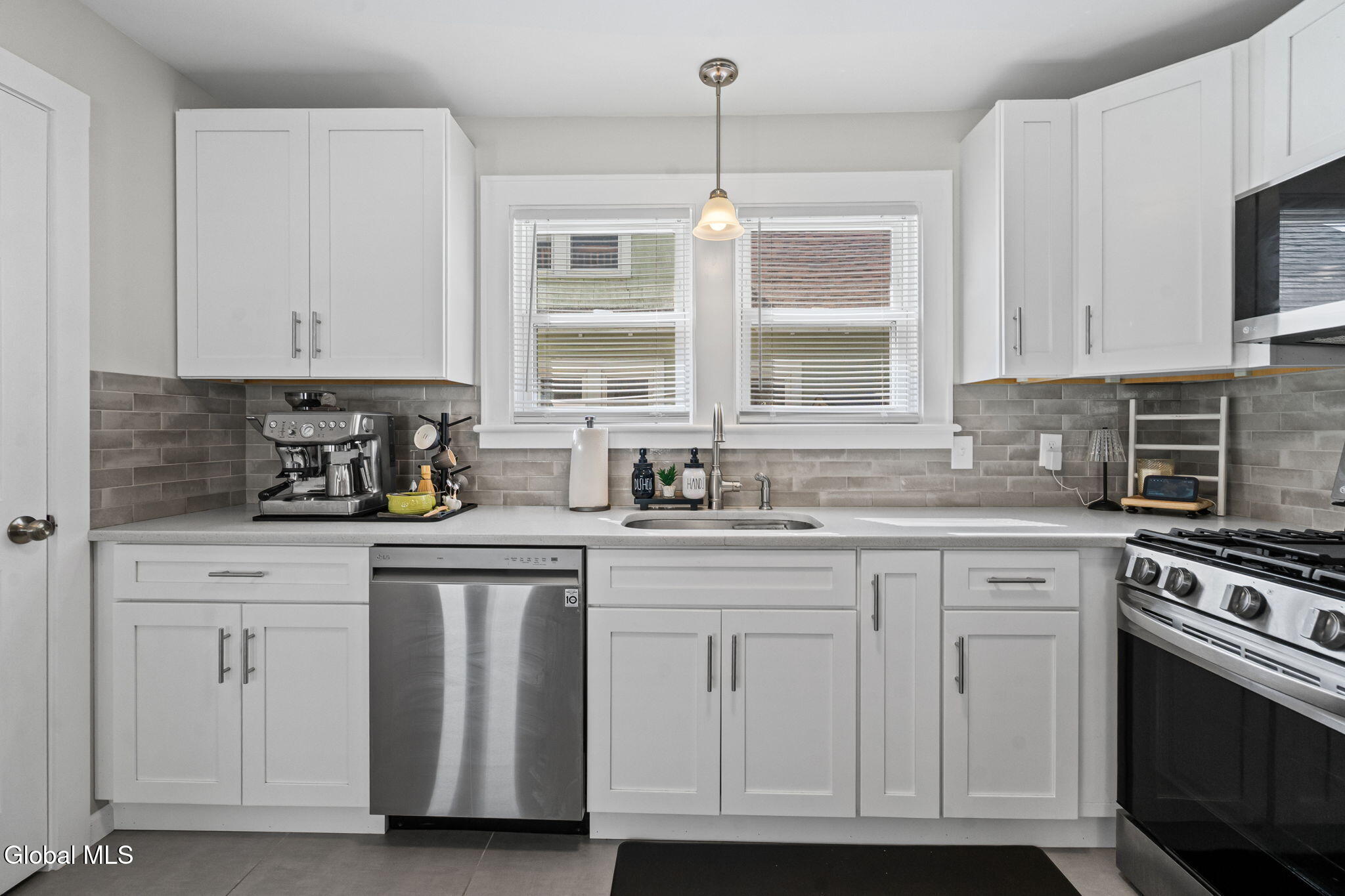 370 Princetown Road Rotterdam, NY 12306 - Photo 13 of 45 16-web-or-mls-370-princetown-rd