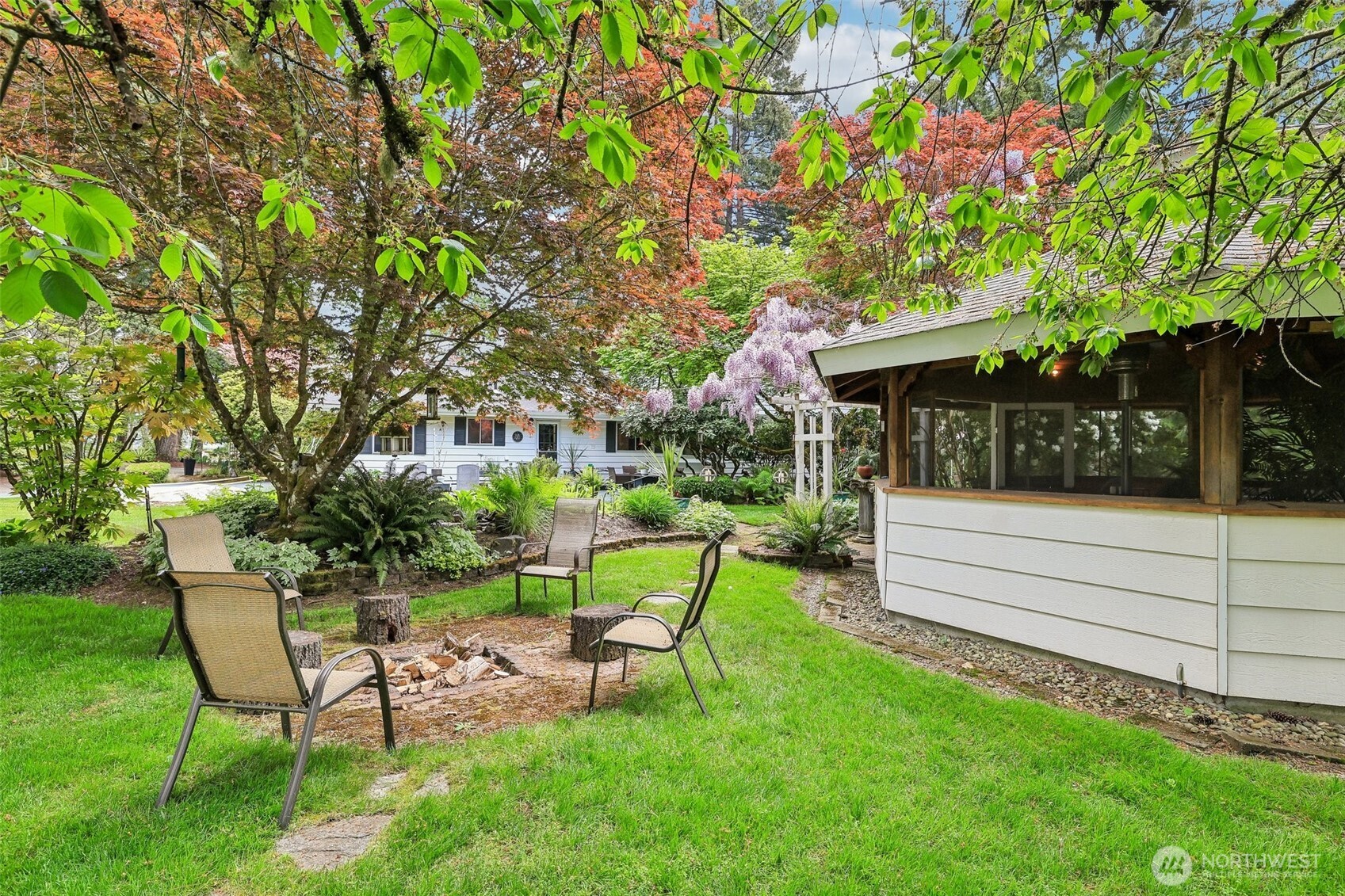 15408 Waller Road East Tacoma, WA 98445 - Photo 31 of 40