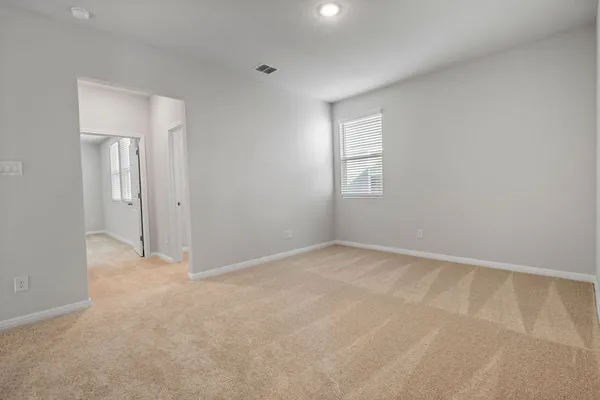 $2,100 | 104 Woodrow Lane, Liberty Hill, TX 78642