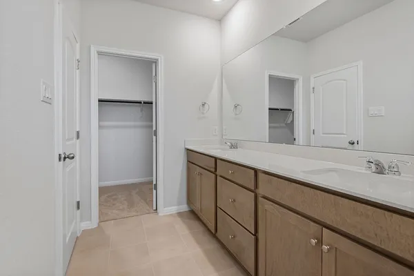 $2,100 | 104 Woodrow Lane, Liberty Hill, TX 78642