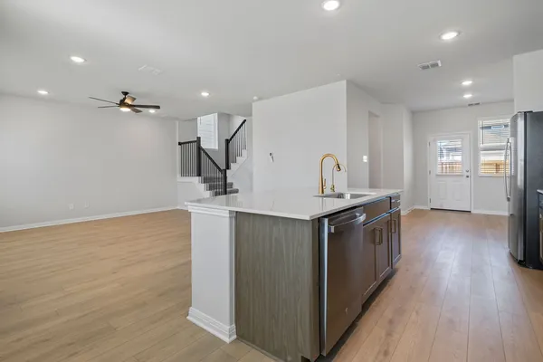 $2,100 | 104 Woodrow Lane, Liberty Hill, TX 78642