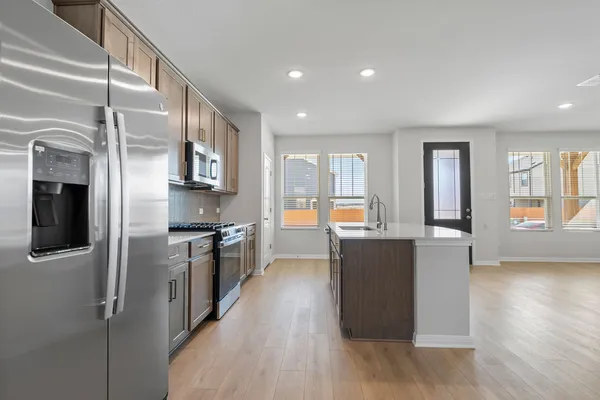 $2,100 | 104 Woodrow Lane, Liberty Hill, TX 78642