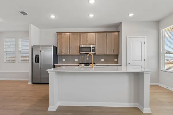 $2,100 | 104 Woodrow Lane, Liberty Hill, TX 78642