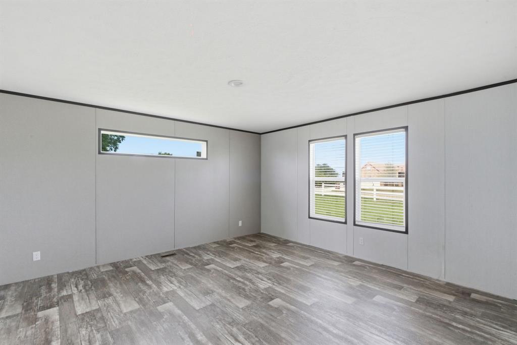 303 Mesa Ridge Decatur, TX 76234 - Photo 18 of 32