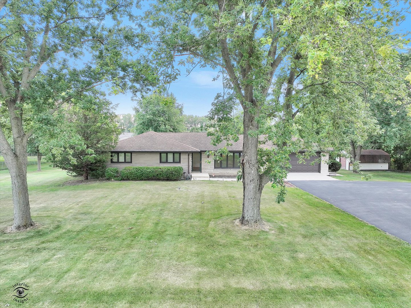 16561 West Bruce Road Lockport, IL 60441 - Photo 3 of 34 Gallery Image 3