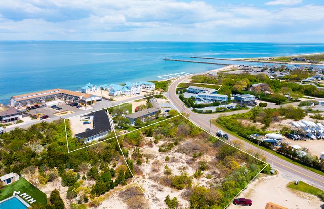 $15,000,000 | 540 West Lake Drive, Montauk, NY 11954