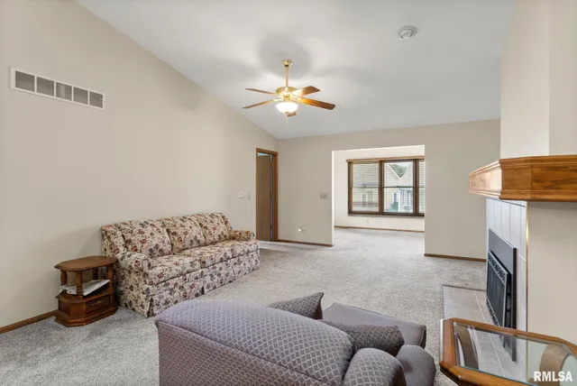 $315,000 | 802 Falcon Drive, Le Claire, IA 52753