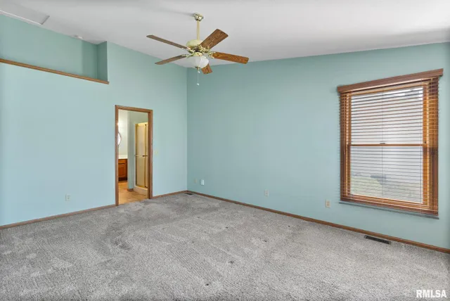 $315,000 | 802 Falcon Drive, Le Claire, IA 52753