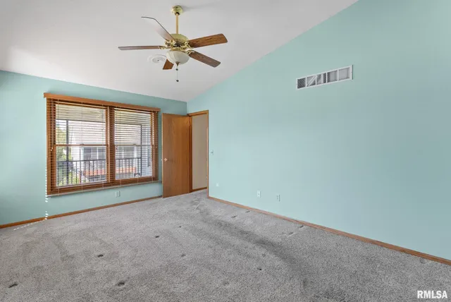 $315,000 | 802 Falcon Drive, Le Claire, IA 52753