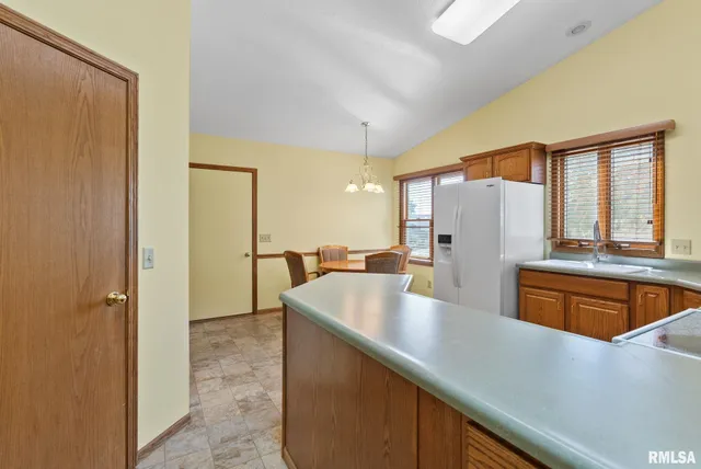 $315,000 | 802 Falcon Drive, Le Claire, IA 52753