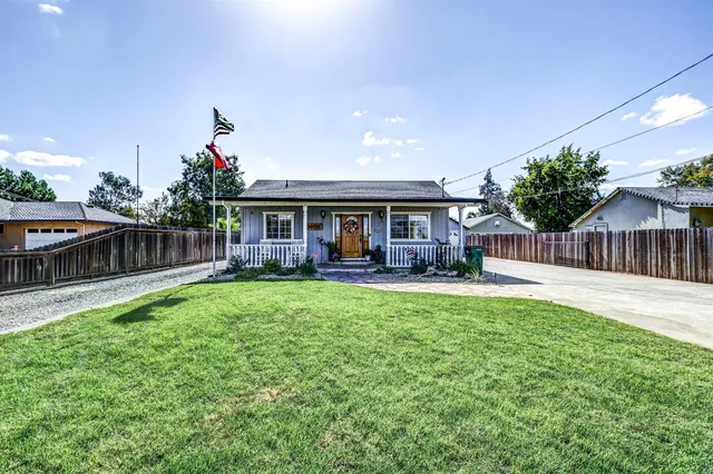 $698,000 | 5712 East Jahant Road, Galt, CA 95632