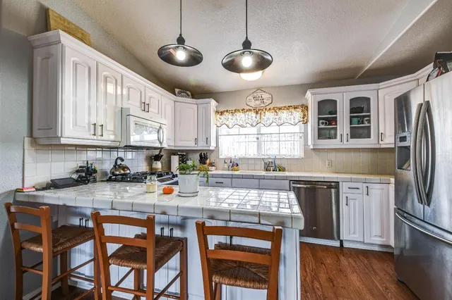 $698,000 | 5712 East Jahant Road, Galt, CA 95632