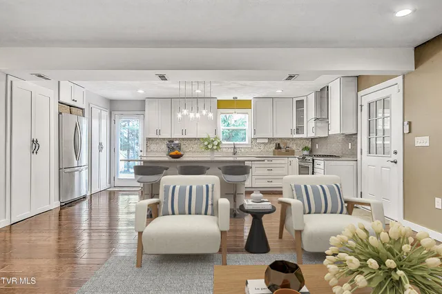 $439,900 | 22097 Strada Circle, Bristol, VA 24202