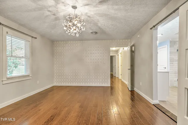 $439,900 | 22097 Strada Circle, Bristol, VA 24202