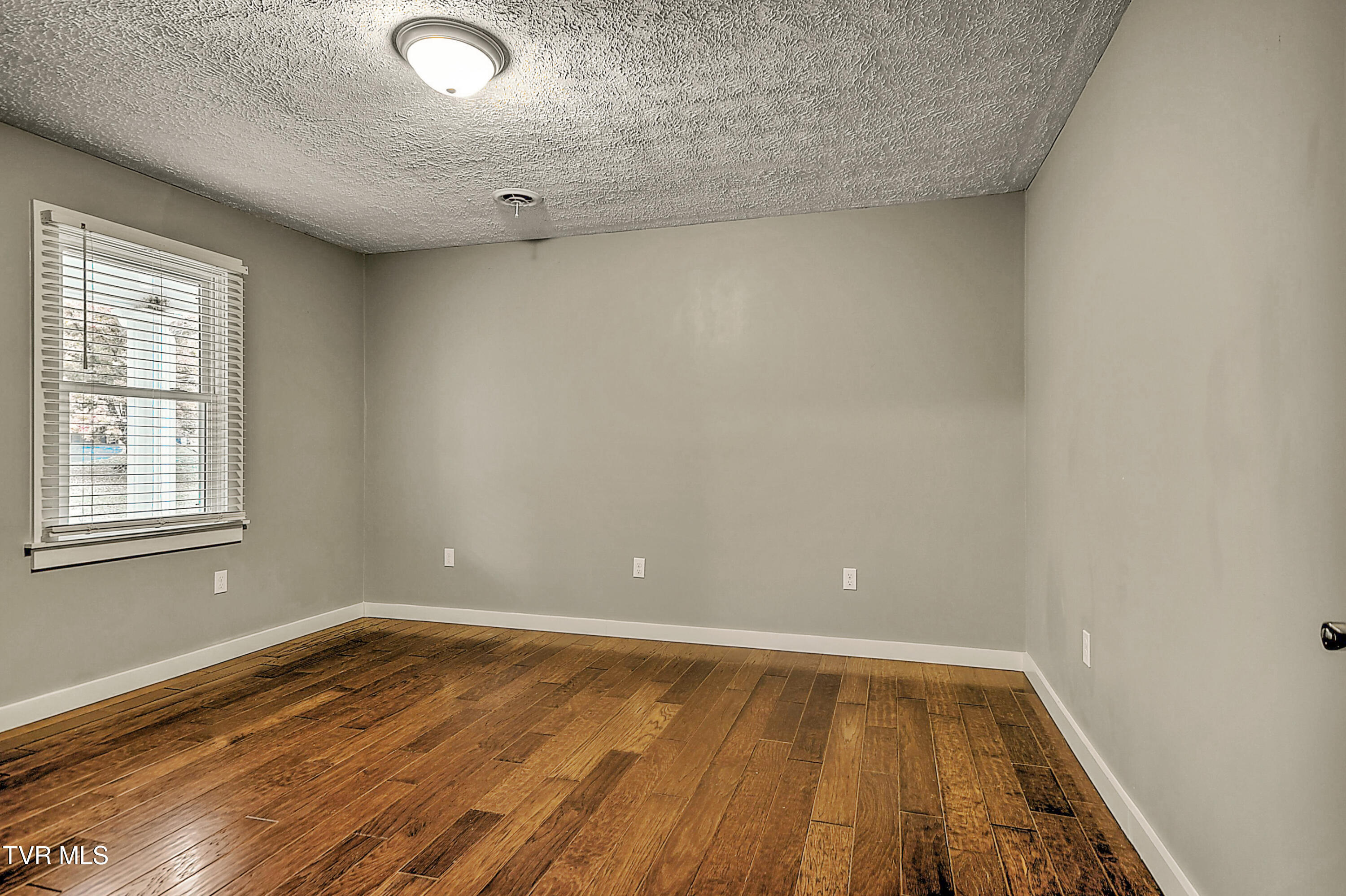 22097 Strada Circle Bristol, VA 24202 - Photo 29 of 64 Strada AB _-28