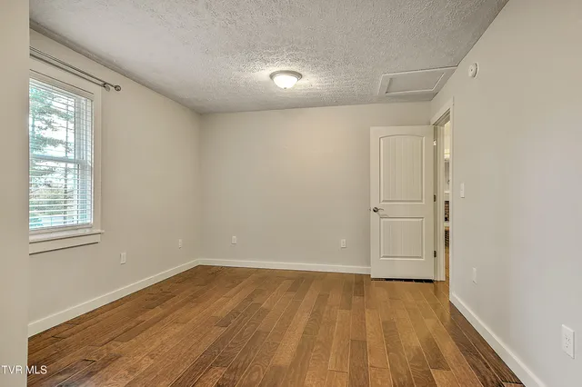 $439,900 | 22097 Strada Circle, Bristol, VA 24202